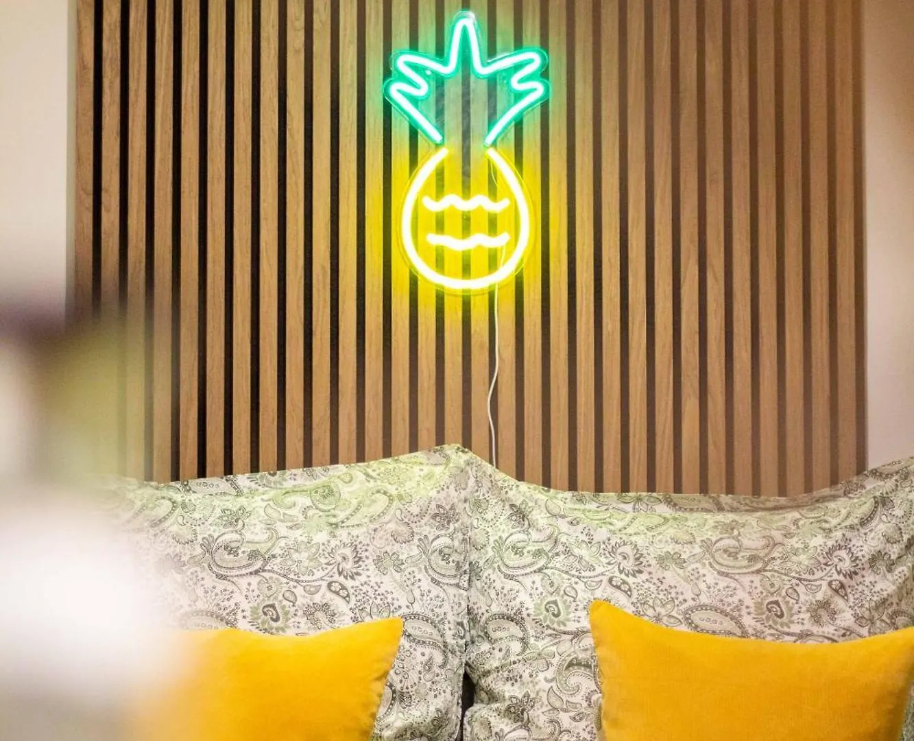 Comfort Hub - Homestay - 3 Gaestezimmer Im Eigentumshaus ケルン ゲストハウス